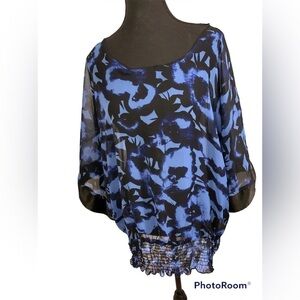 Ricki’s ladies top in size 18